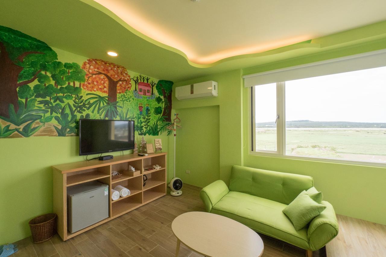 Let'S Play B&B 七桃旅宿 Nanwan Exteriör bild